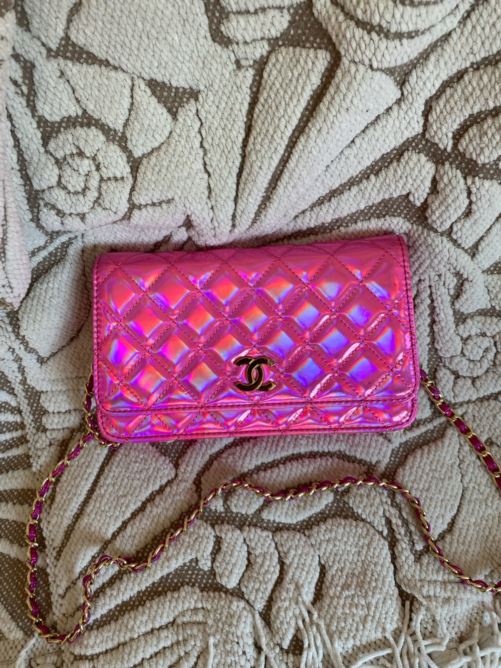 QUILTED CHAIN SHOULDER BAG - Picture 2 of 15